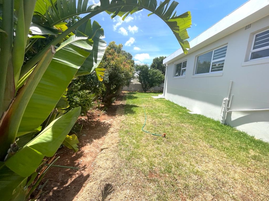 To Let 3 Bedroom Property for Rent in Protea Valley Western Cape